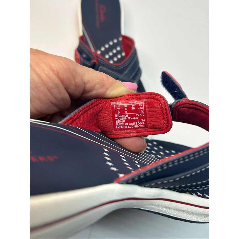 Clarks Cloudsteppers Brinkley Jazz Women's Sandals Size 8 Navy Patriotic Stars - Picture 2 of 10